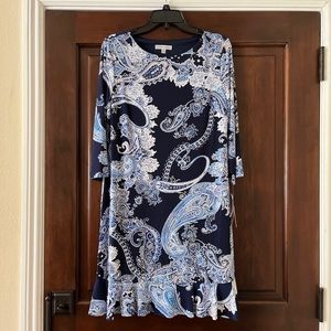 NWT Sandra Darren Blue Paisley Dress with Ruffle Hem Size Medium
